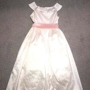 Children’s gown size 12